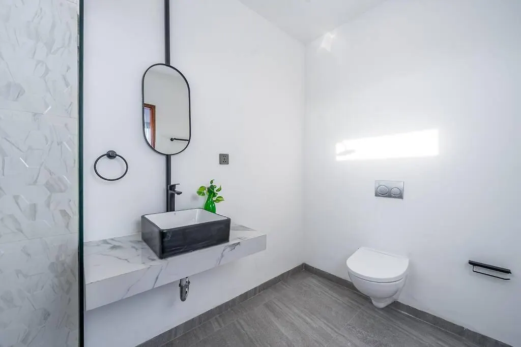 Cozy & Quite 2Br Villa Azur Umalas